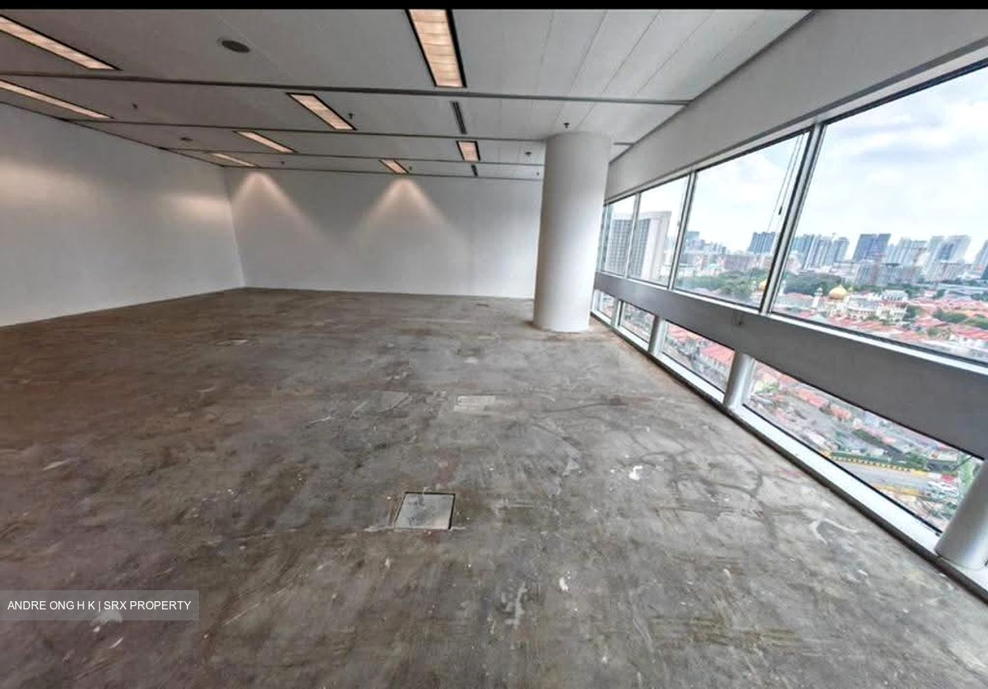 Gateway East (D7), Office #612785271